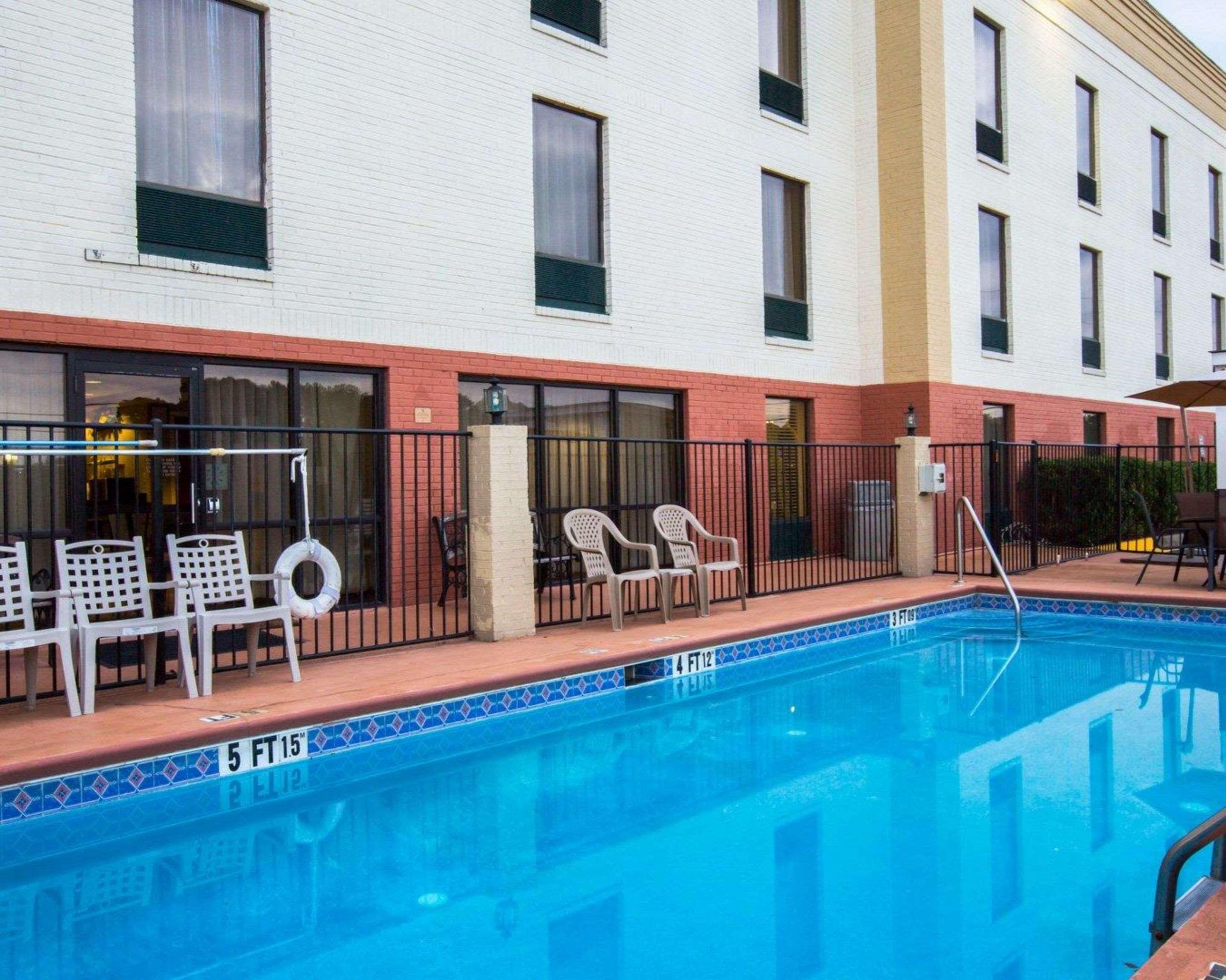 Comfort Suites Cumming-Atlanta Near Northside Hospital Forsyth Экстерьер фото